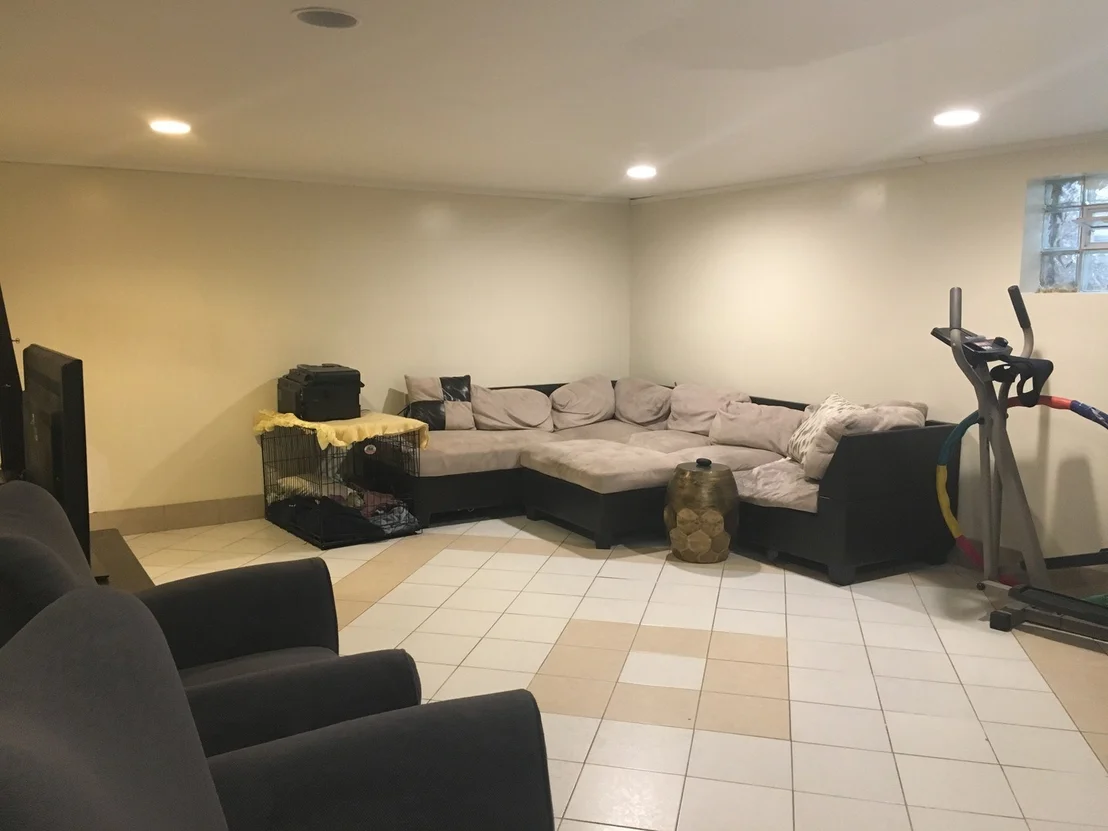 Photo of Unit D at 8828 Dee Road