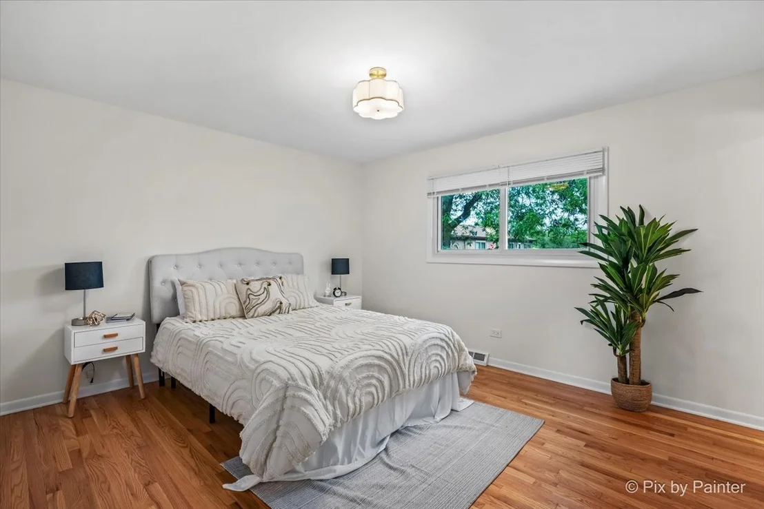 Photo of 555 Figard Lane