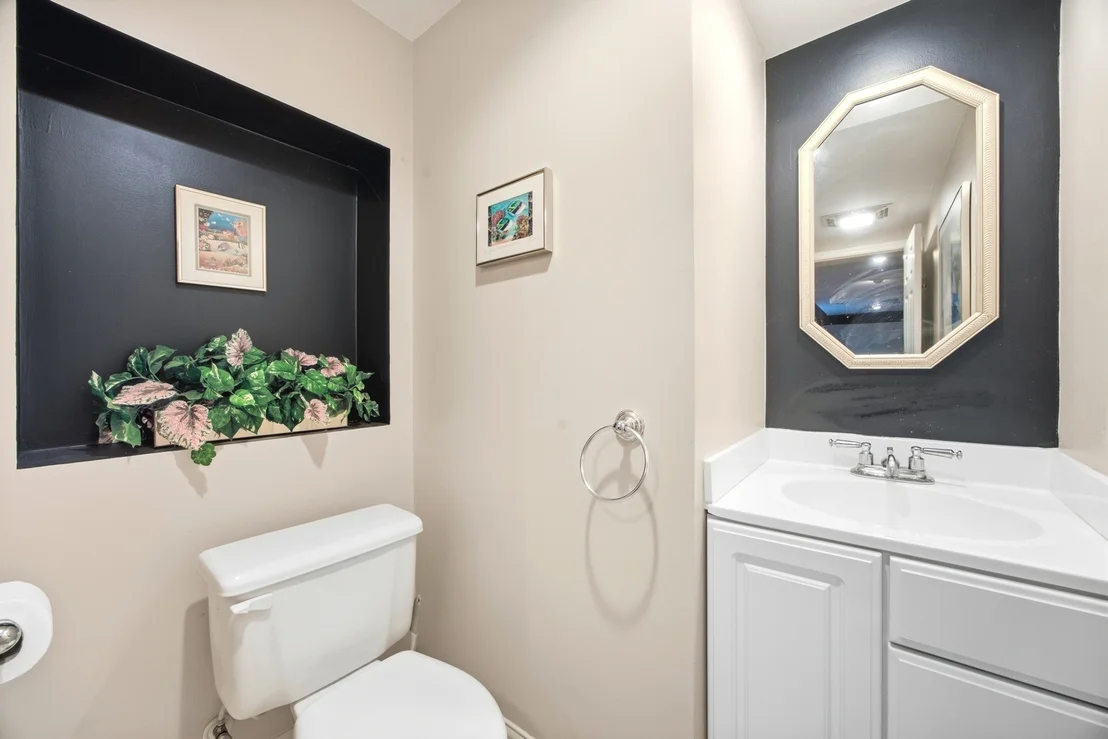 Photo of 2284 Cairnwell Drive