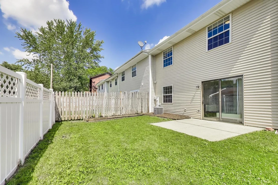 Photo of 1116 RIVERWOOD Drive