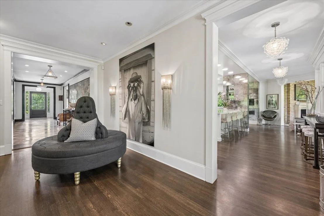 Photo of 395 Greenleaf Avenue