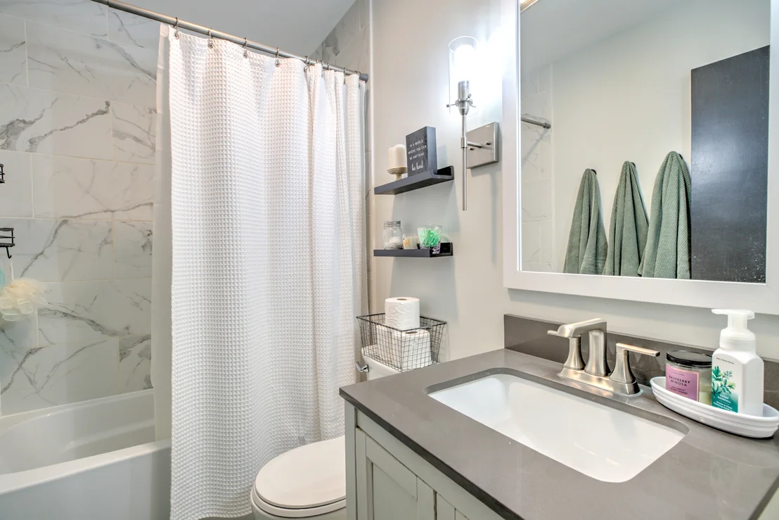 Photo of 1402 HILLTOP Drive