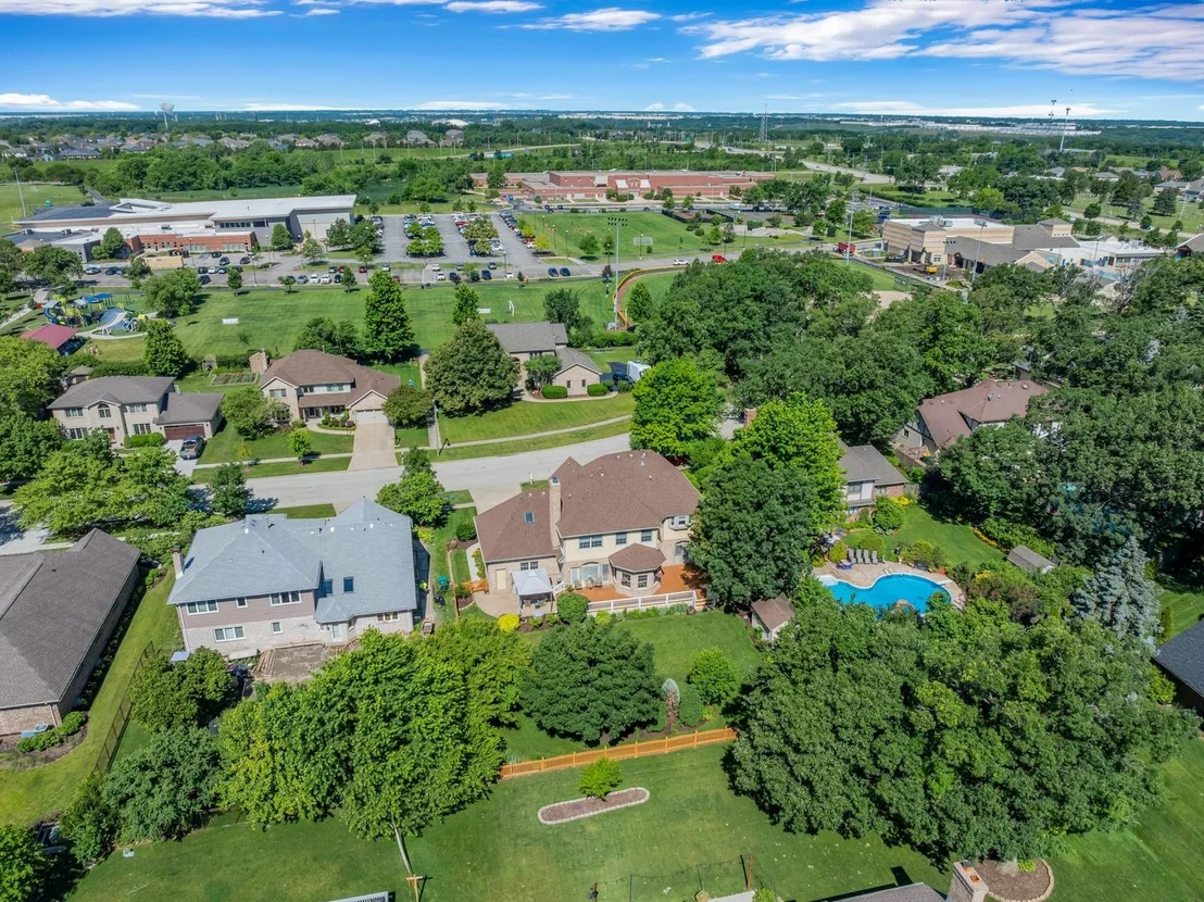 Photo of 1233 Eagle Crest Drive