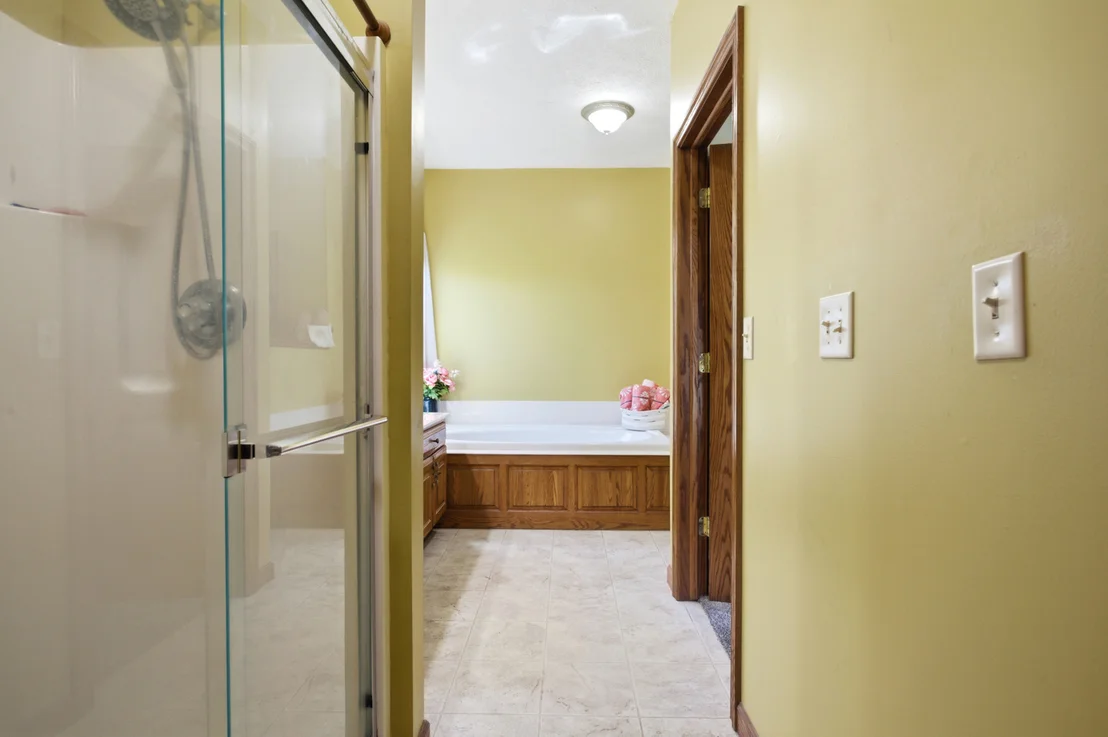 Photo of 2102 Laurel Park Place