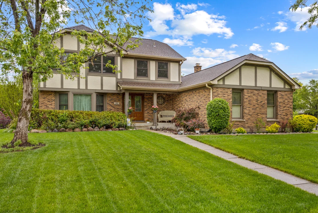 Photo of 1185 surrey Lane