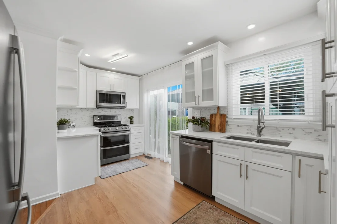 Photo of 710 Bayside Court