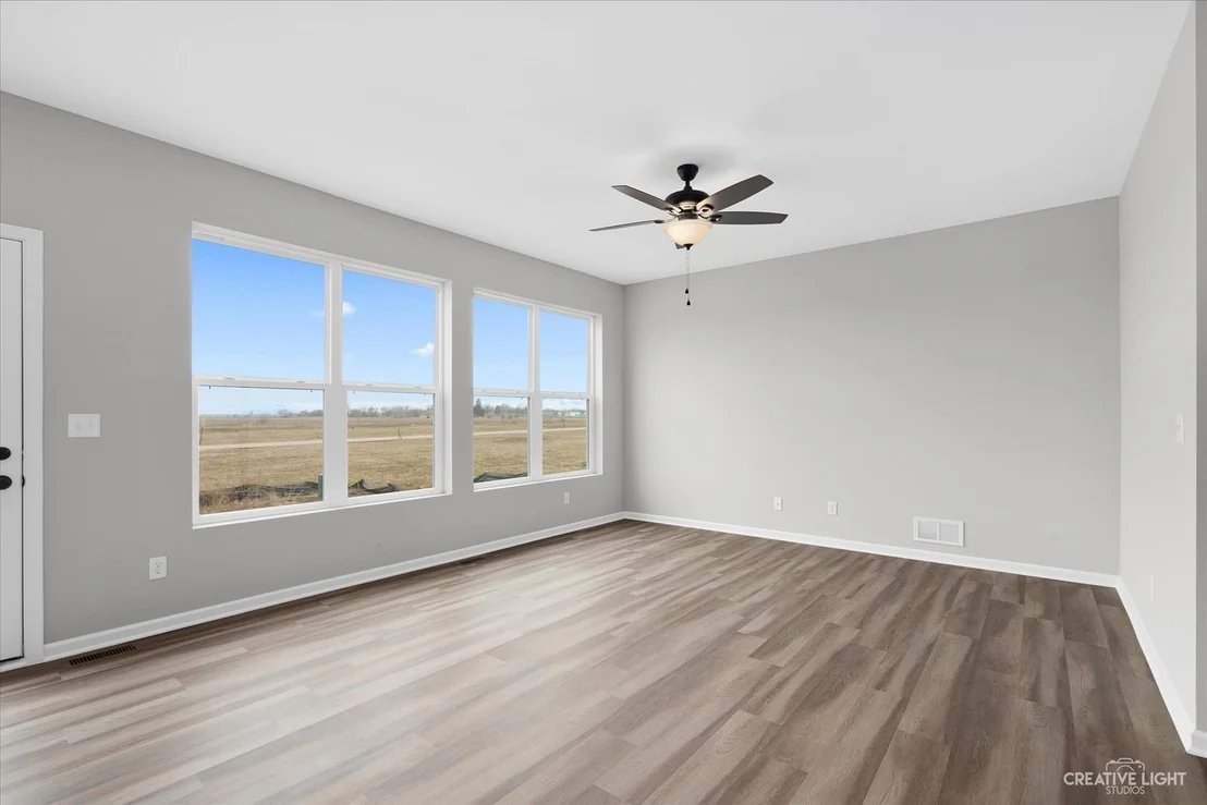 Photo of 812 Whitetail Place