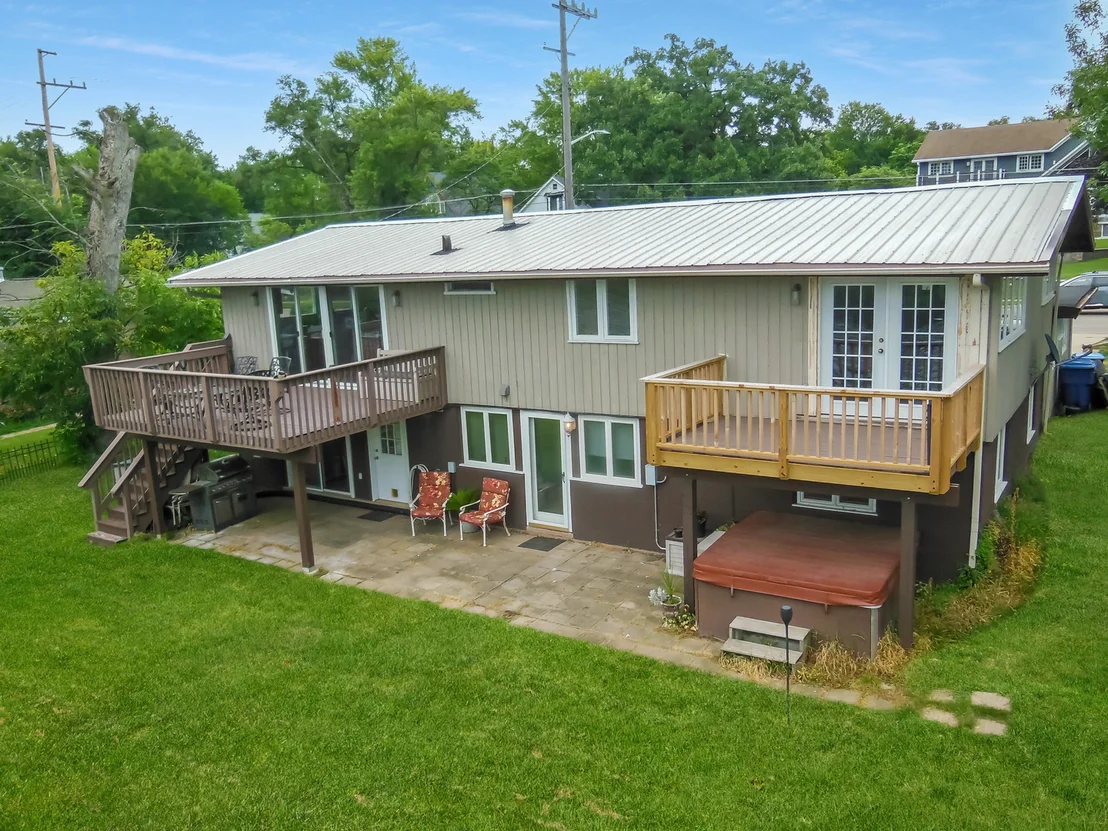 Photo of 1627 Riverside Avenue