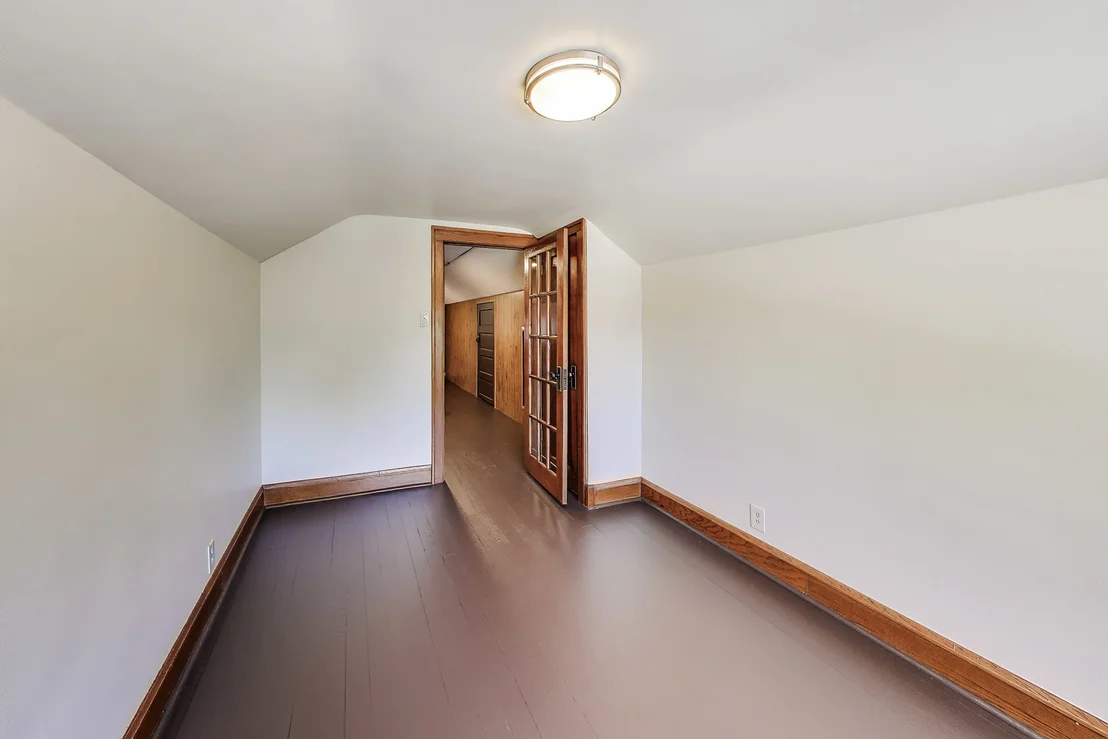 Photo of 934 Circle Avenue