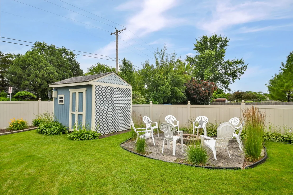 Photo of 959 Hill Crest Drive