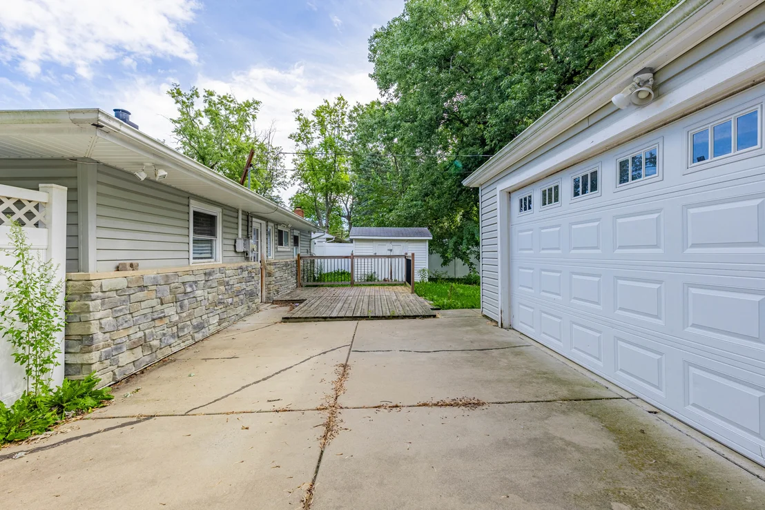 Photo of 339 Shabbona Drive