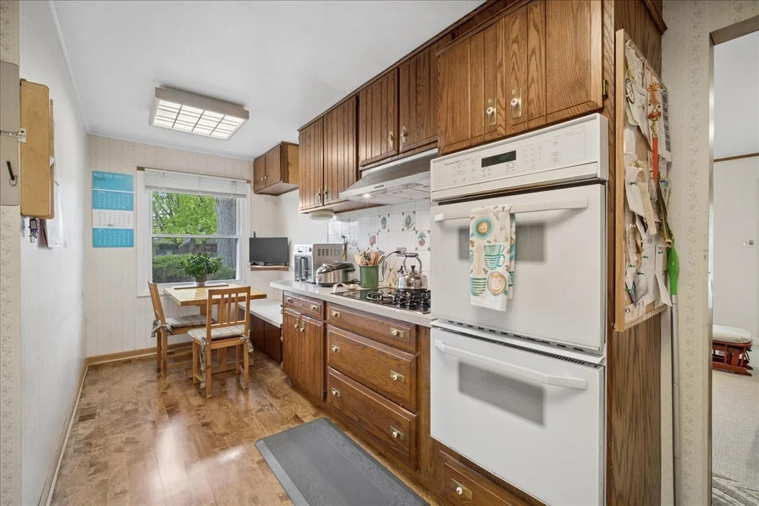Photo of 1112 Whitfield Road