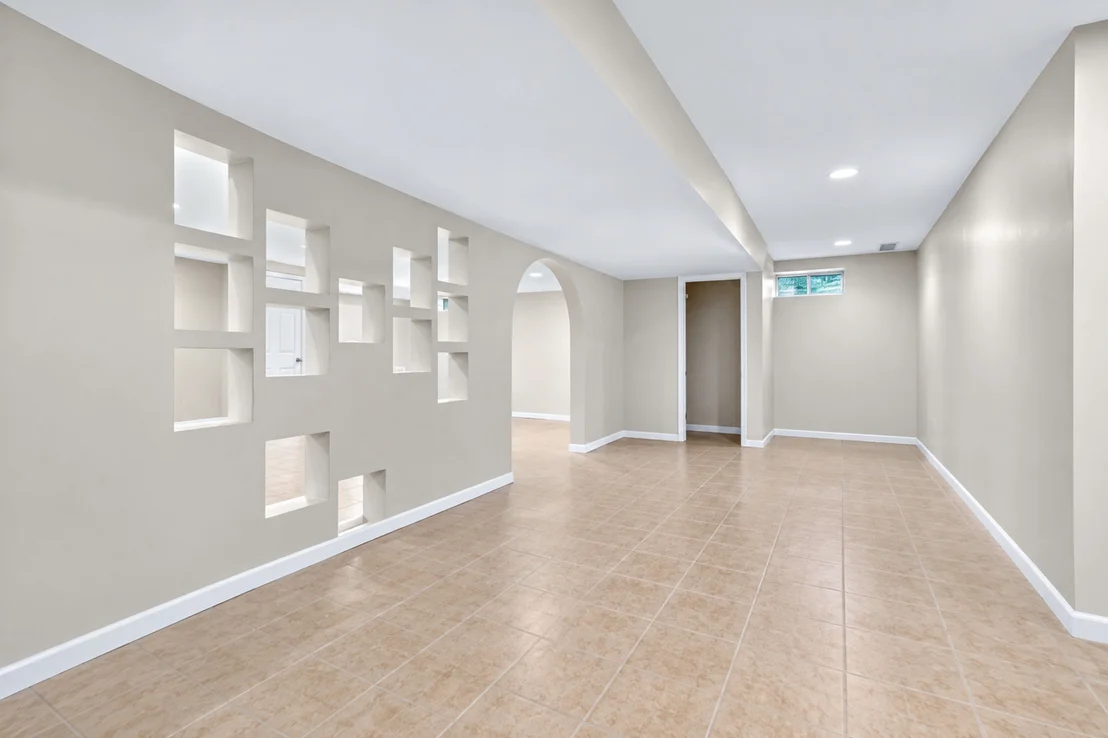 Photo of 9176 Forest Ridge Drive