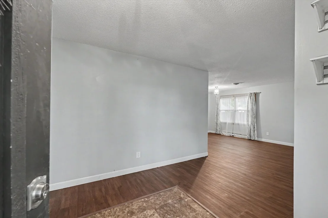 Photo of 110 N Joy Drive