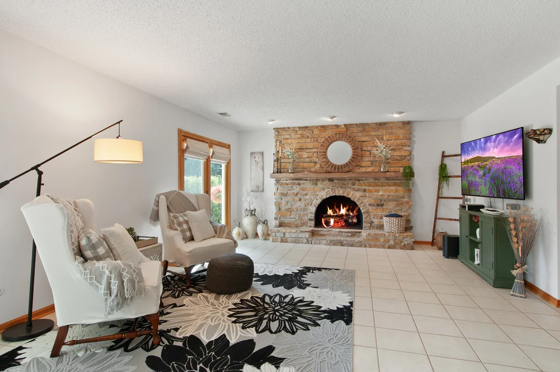 Photo of 669 Kensington Way
