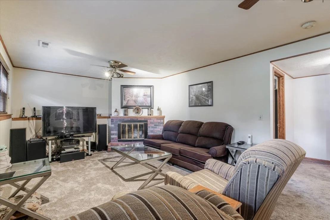 Photo of 122 Camelot Drive