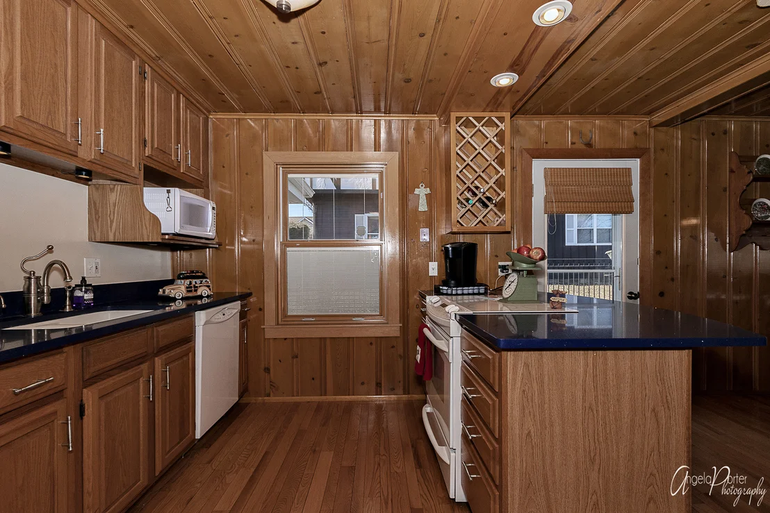 Photo of 906 River Terrace Drive