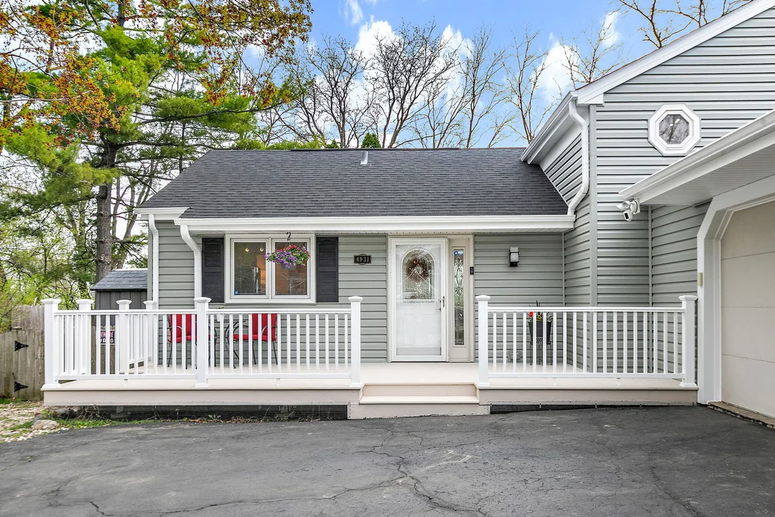 Photo of 4931 CARRIAGE Drive