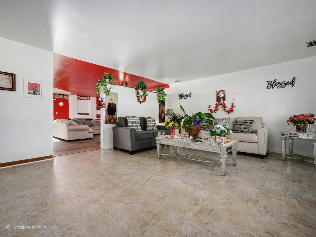 Photo of 5943 Woodgate Drive