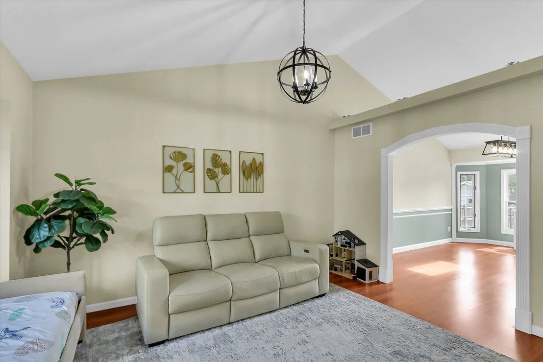 Photo of 800 Lavender Drive