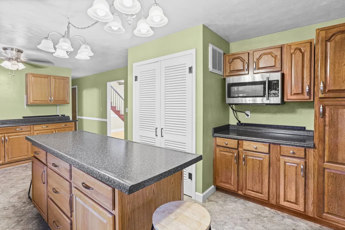 Photo of 27 Bel Air Drive