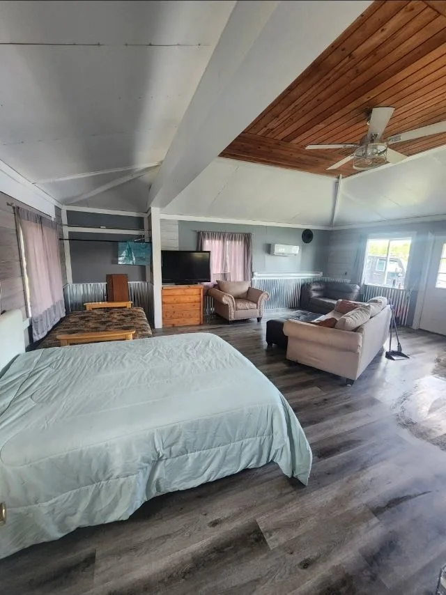 Photo of 6151 N River Drive