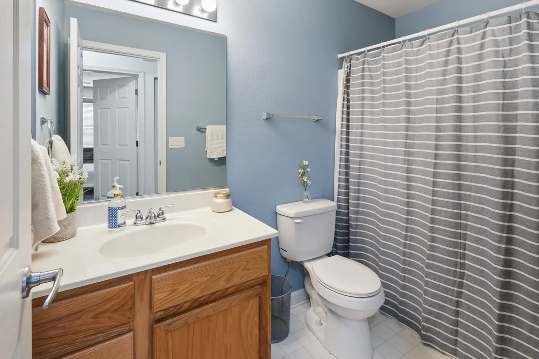 Photo of Unit 205 at 2408 Windward Boulevard