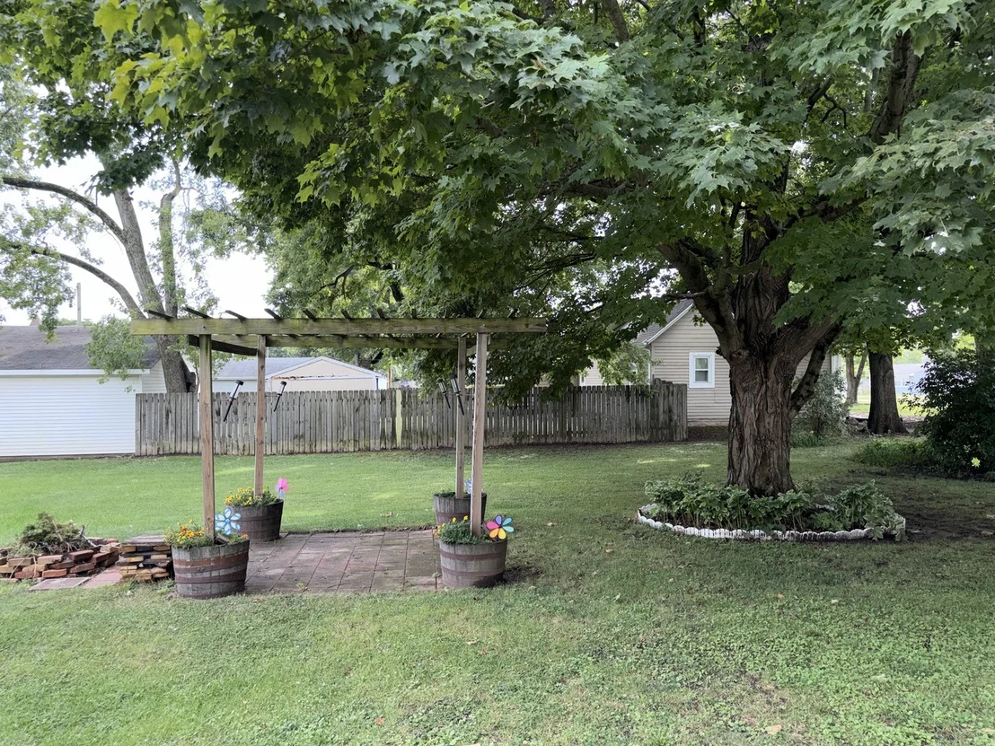 Photo of 211 N Seminary Street