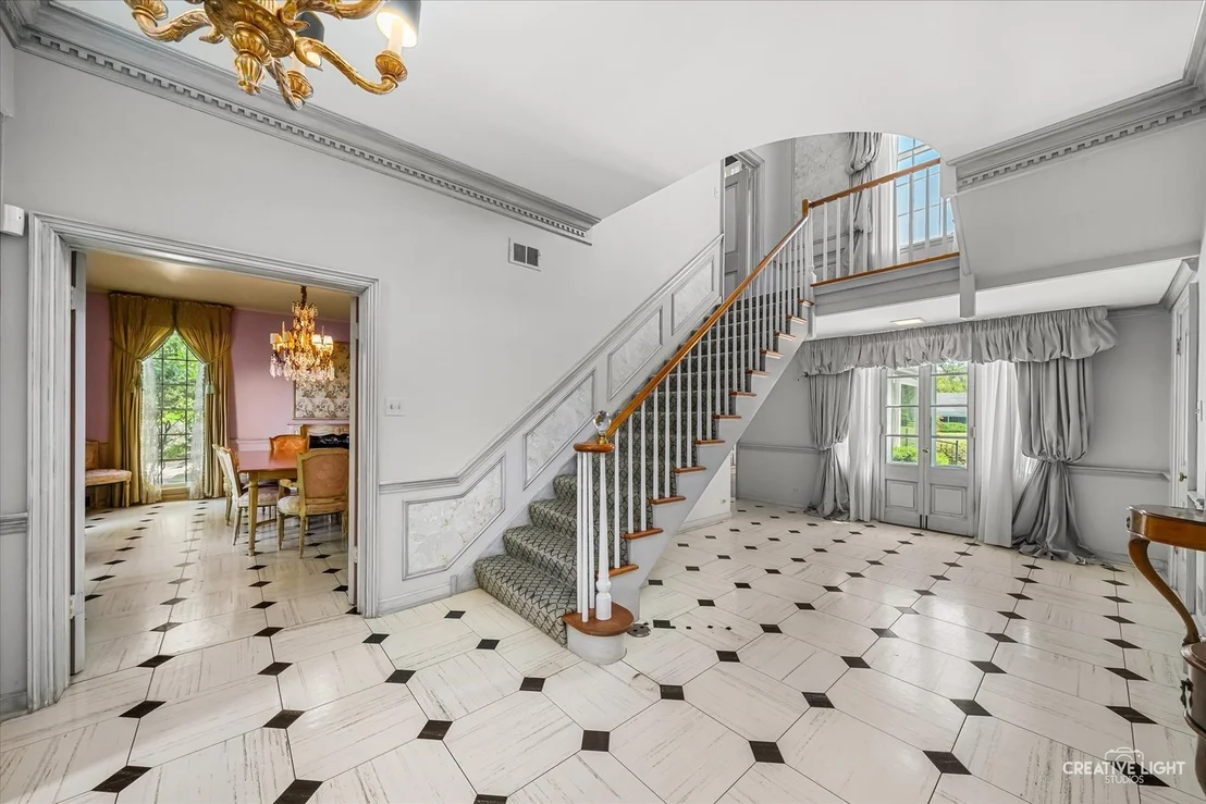 Photo of 33W451 Surrey Road