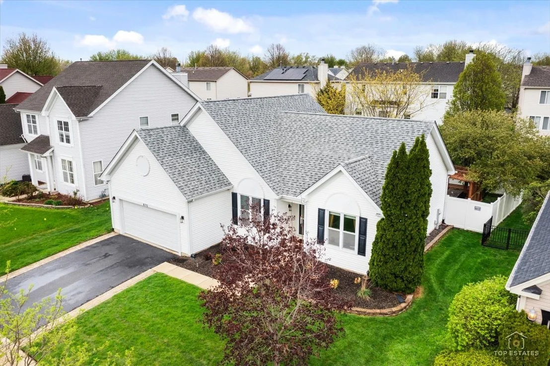 Photo of 875 RED CLOVER Drive
