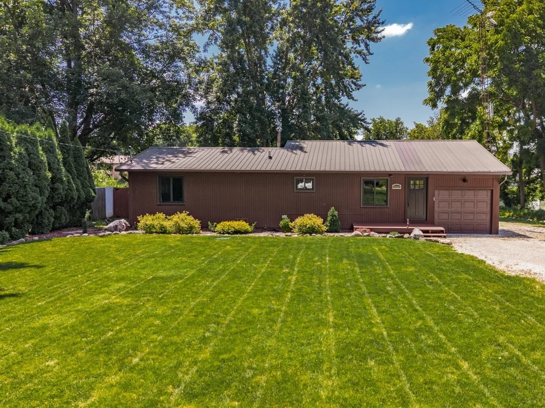 Photo of 24401 Peyton Place
