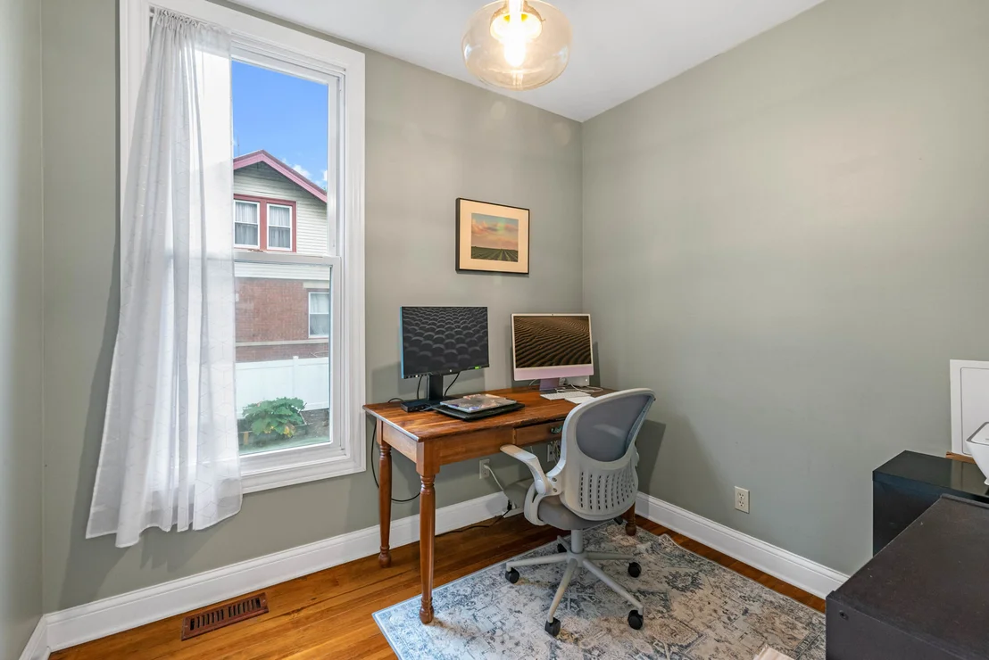 Photo of 4159 Dubois Boulevard