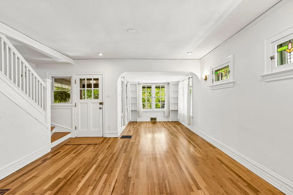 Photo of 848 Carpenter Avenue