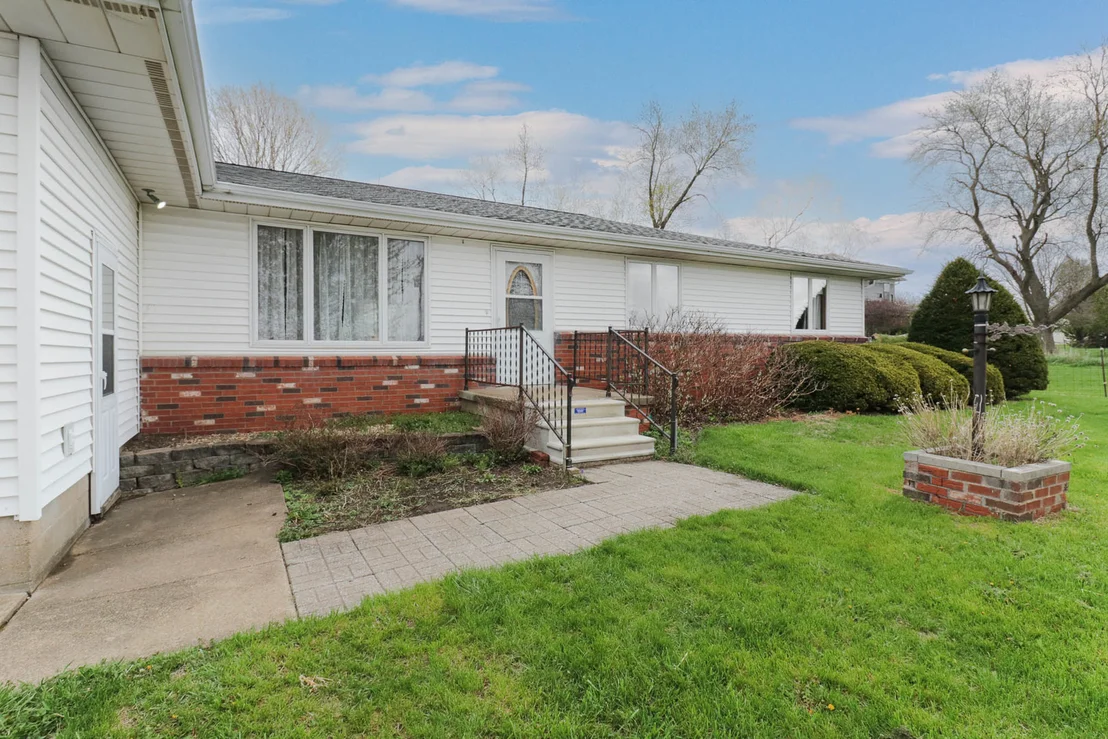 Photo of 1109 W 4th Street