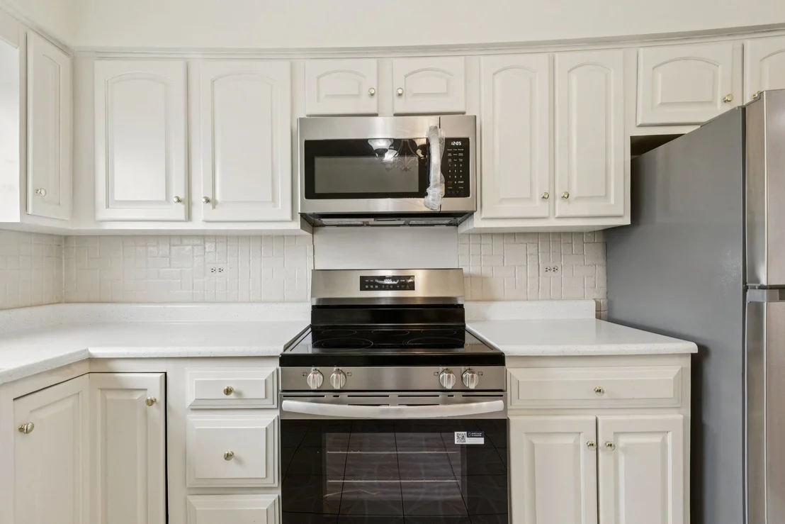 Photo of Unit D at 702 Cobblestone Circle