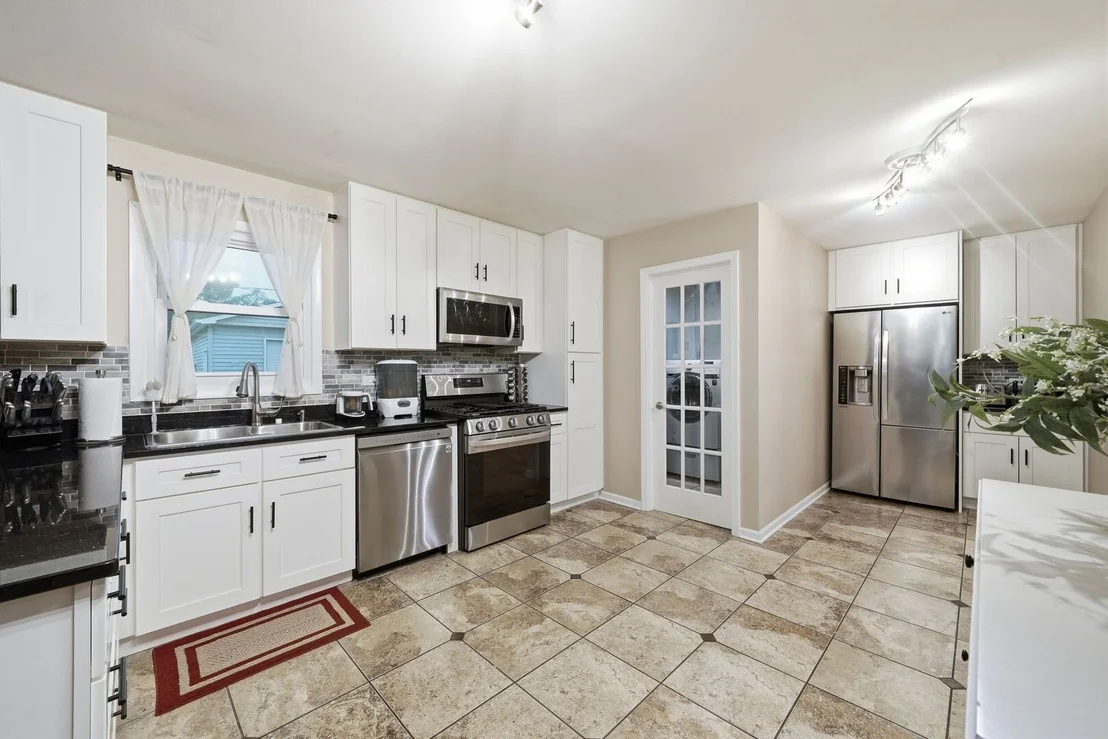 Photo of 403 Arrowhead Drive