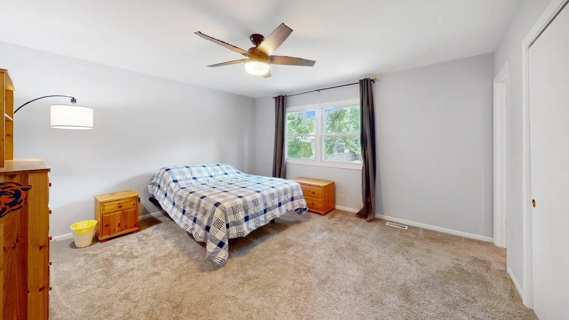 Photo of 11S556 Book Road