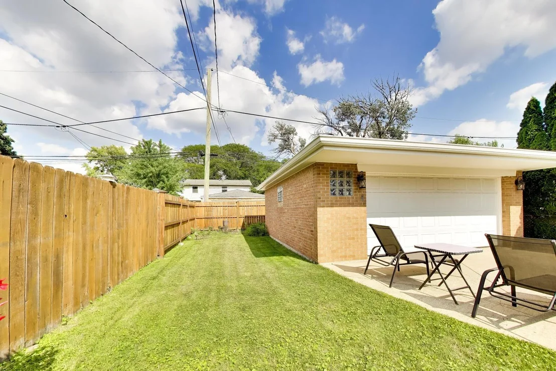 Photo of 3225 Sunset Lane