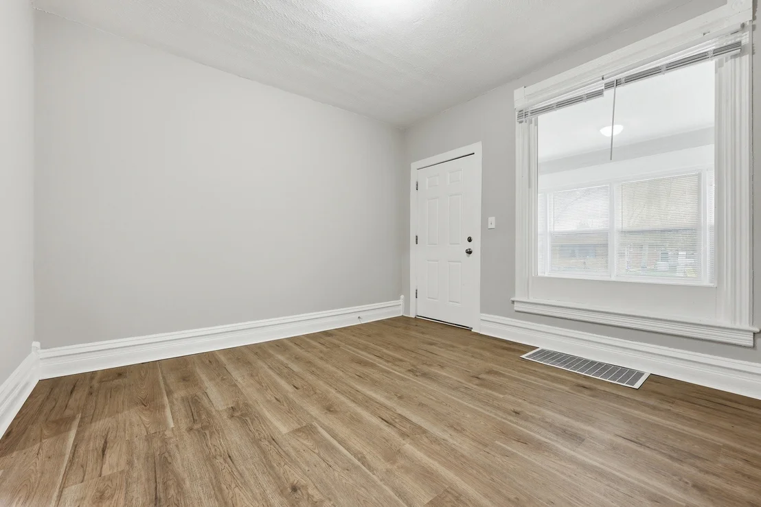 Photo of 835 Oak Street