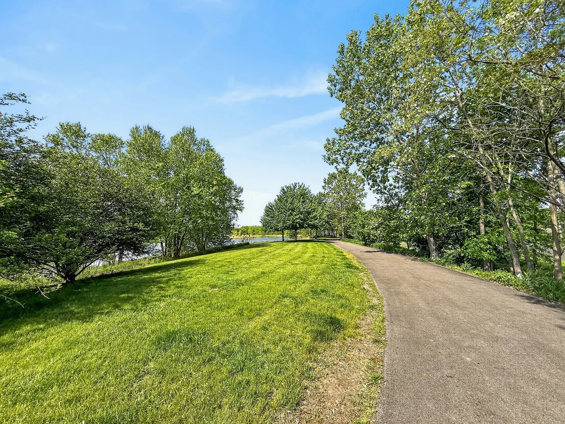 Photo of 329 Bennett Drive