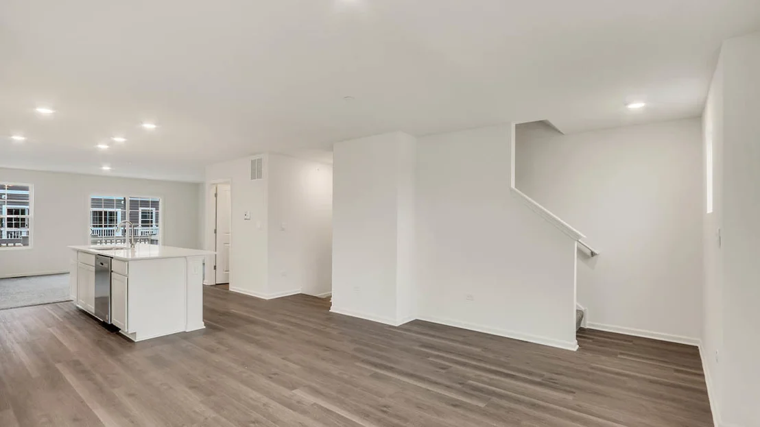 Photo of 403 Lakeshore Court