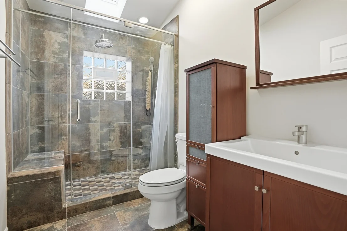 Photo of 345 W 29th Place