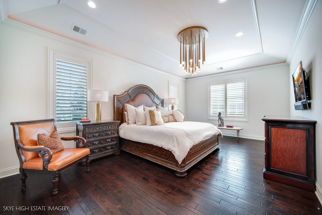 Photo of 1 Willowcrest Drive