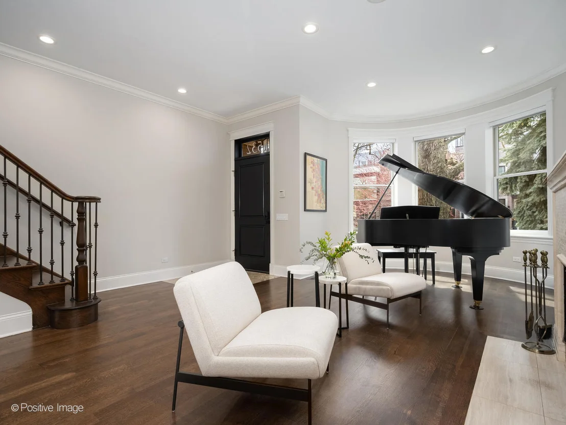 Photo of 1532 W Wolfram Street