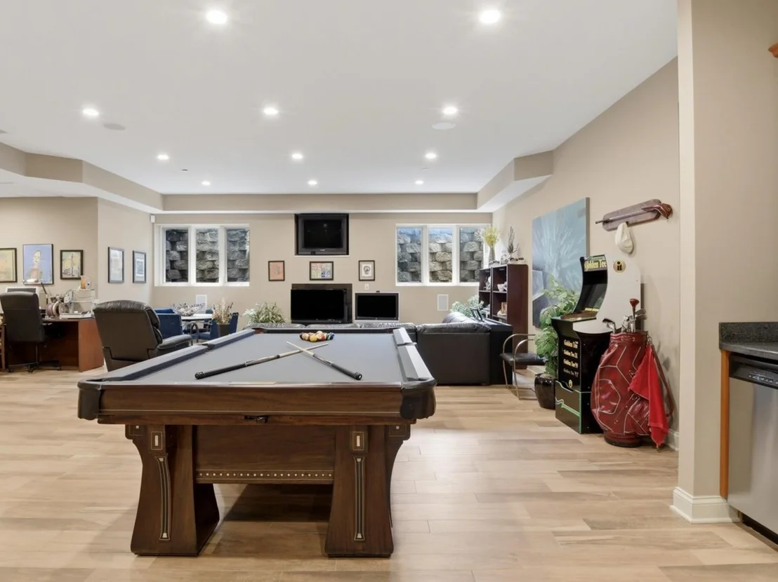Photo of 809 Edgemont Lane