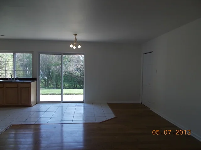 Photo of 19 E Cunningham Drive