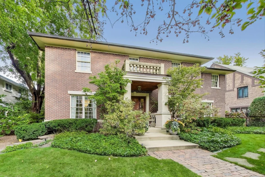 Photo of 547 JACKSON Avenue