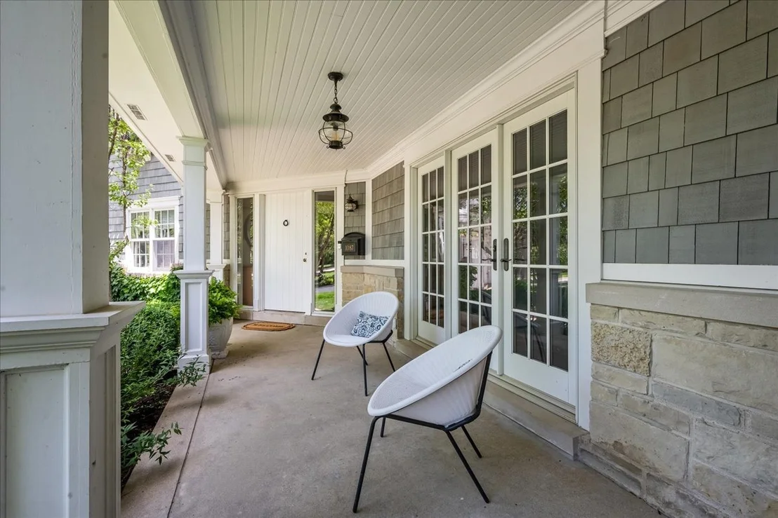 Photo of 1087 Bluff Road