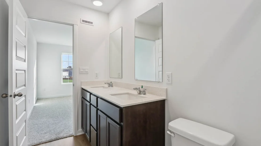 Photo of 1385 Oakfield Lane
