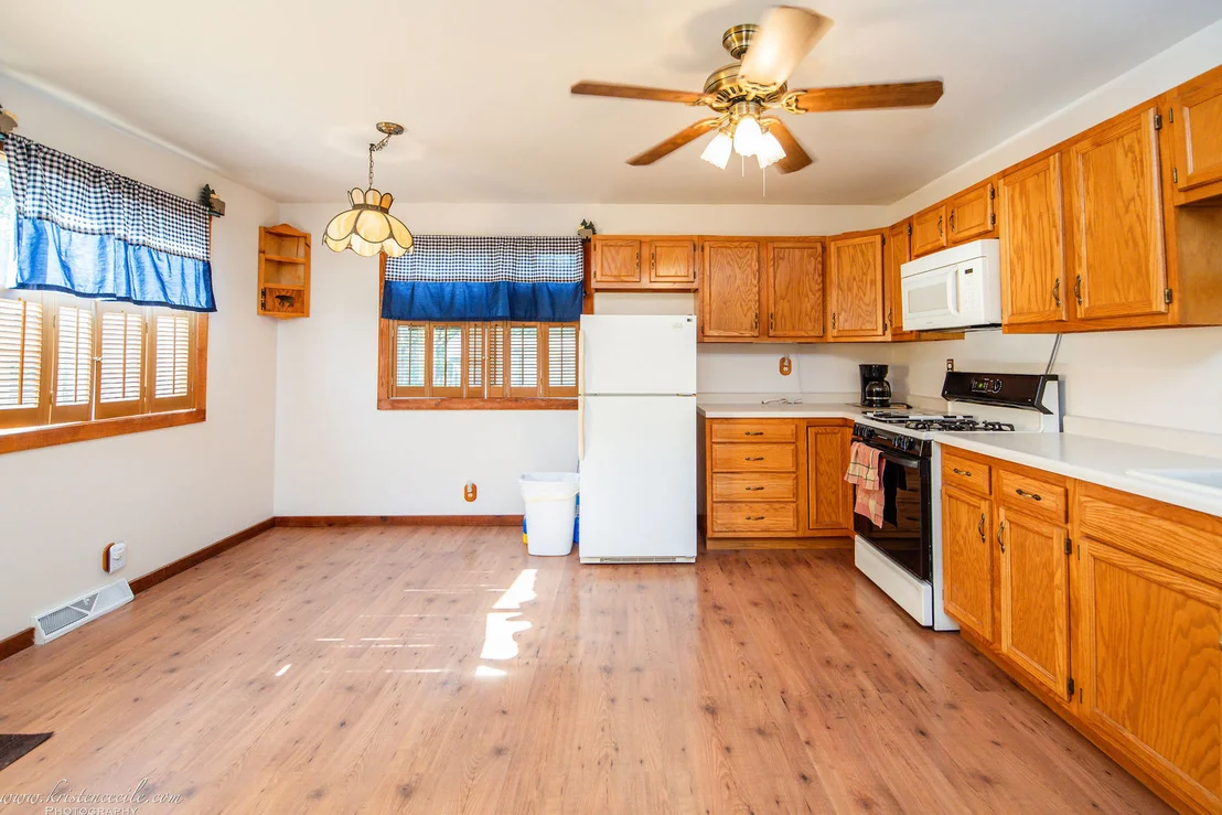 Photo of 804 N 2199TH Road